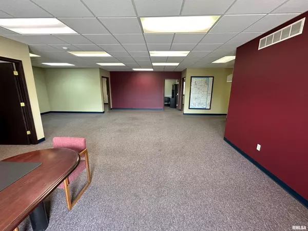 Springfield, IL 62711,2925 MEADOWBROOK RD #G