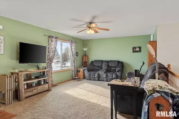 New Berlin, IL 62670,16531 Mansion RD