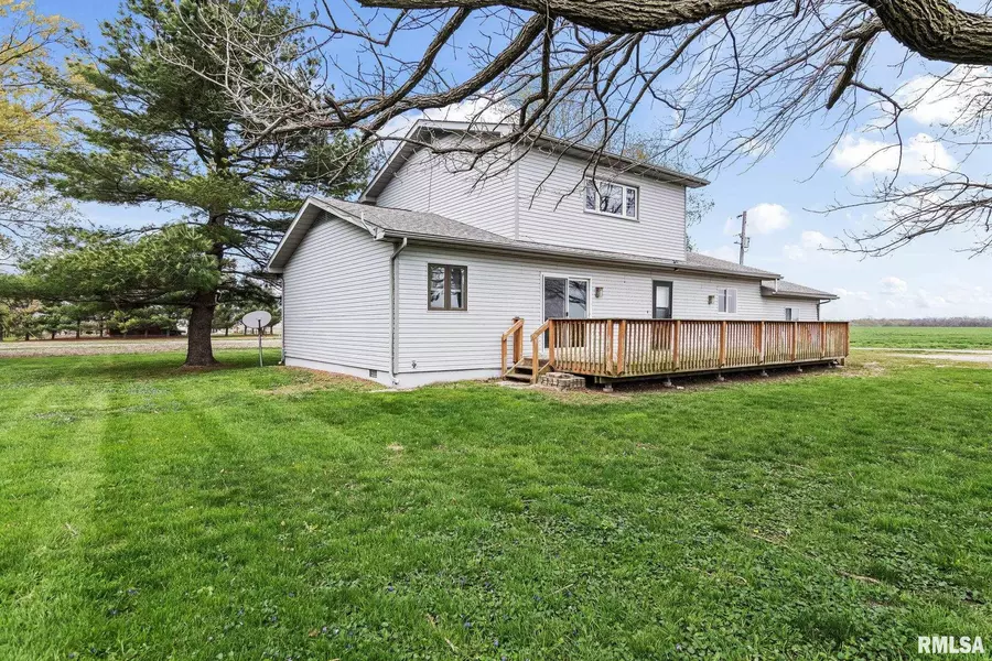 34187 E 6TH RD, Pawnee, IL 62558