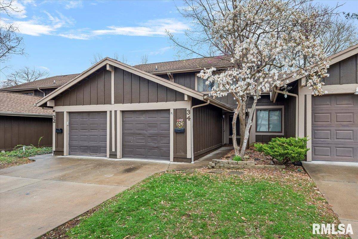 34 Trailridge LN, Springfield, IL 62704