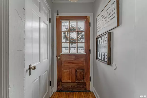 Bloomington, IL 61701,517 S FLORENCE AVE