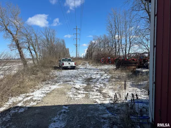 Pawnee, IL 62558,2548 E State Route 104