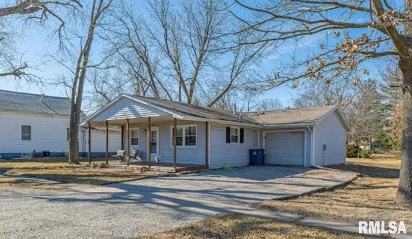 Atlanta, IL 61723,303 NE 6TH ST