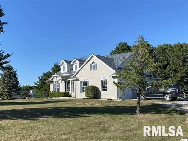 923 1005 N AVE, Mt Sterling, IL 62353