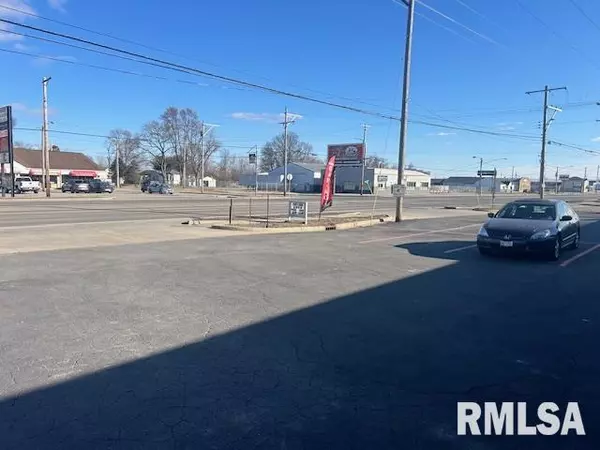 Springfield, IL 62702,501 N DIRKSEN Pkwy