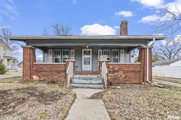208 S MAIN ST, Athens, IL 62613