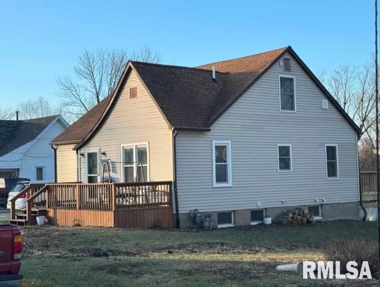 329 FAIRGROUND ST, Mt Sterling, IL 62353