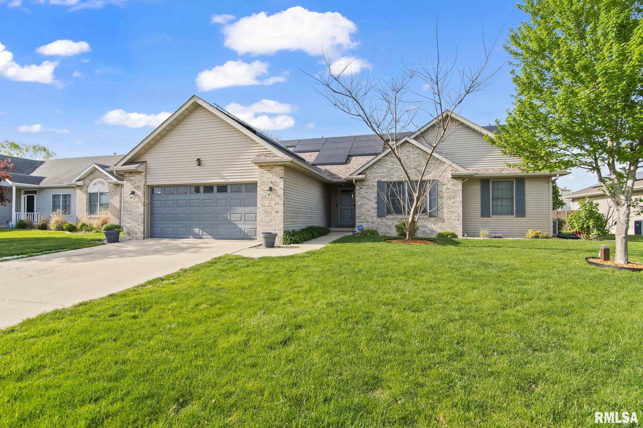 421 Turtle Dove DR, Sherman, IL 62684