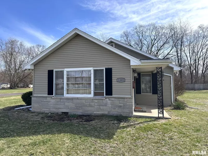 1385 BROWN AVE, Galesburg, IL 61401