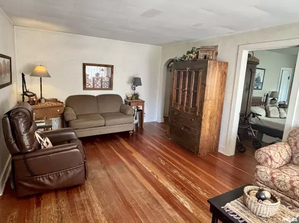 Greenview, IL 62642,234 E JEFFERSON ST