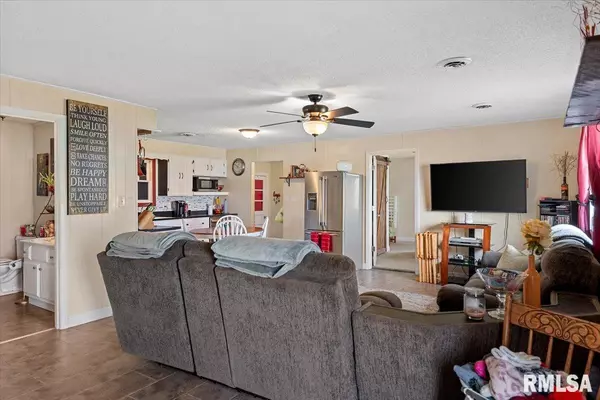 Pleasant Plains, IL 62677,308 JEFFERSON ST