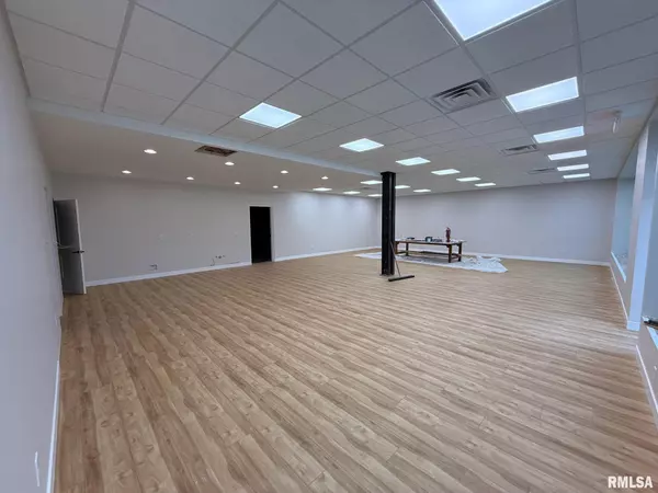 Quincy, IL 62301,422 JERSEY ST #Suite A