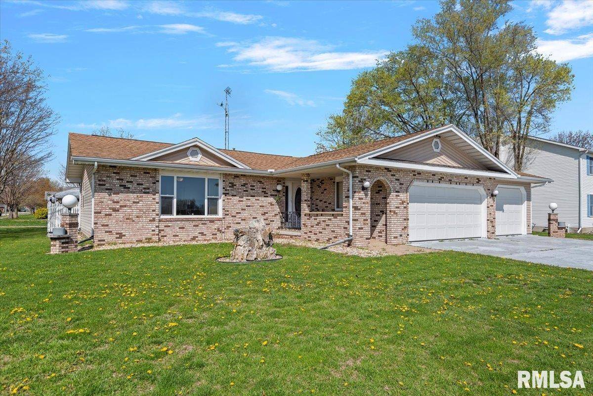 Pawnee, IL 62558,1301 4TH ST