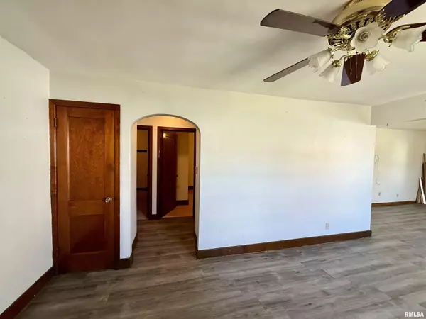 Rushville, IL 62681,424 Lashmett CT