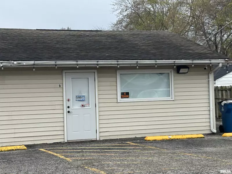 2372 E North Grand AVE, Springfield, IL 62702