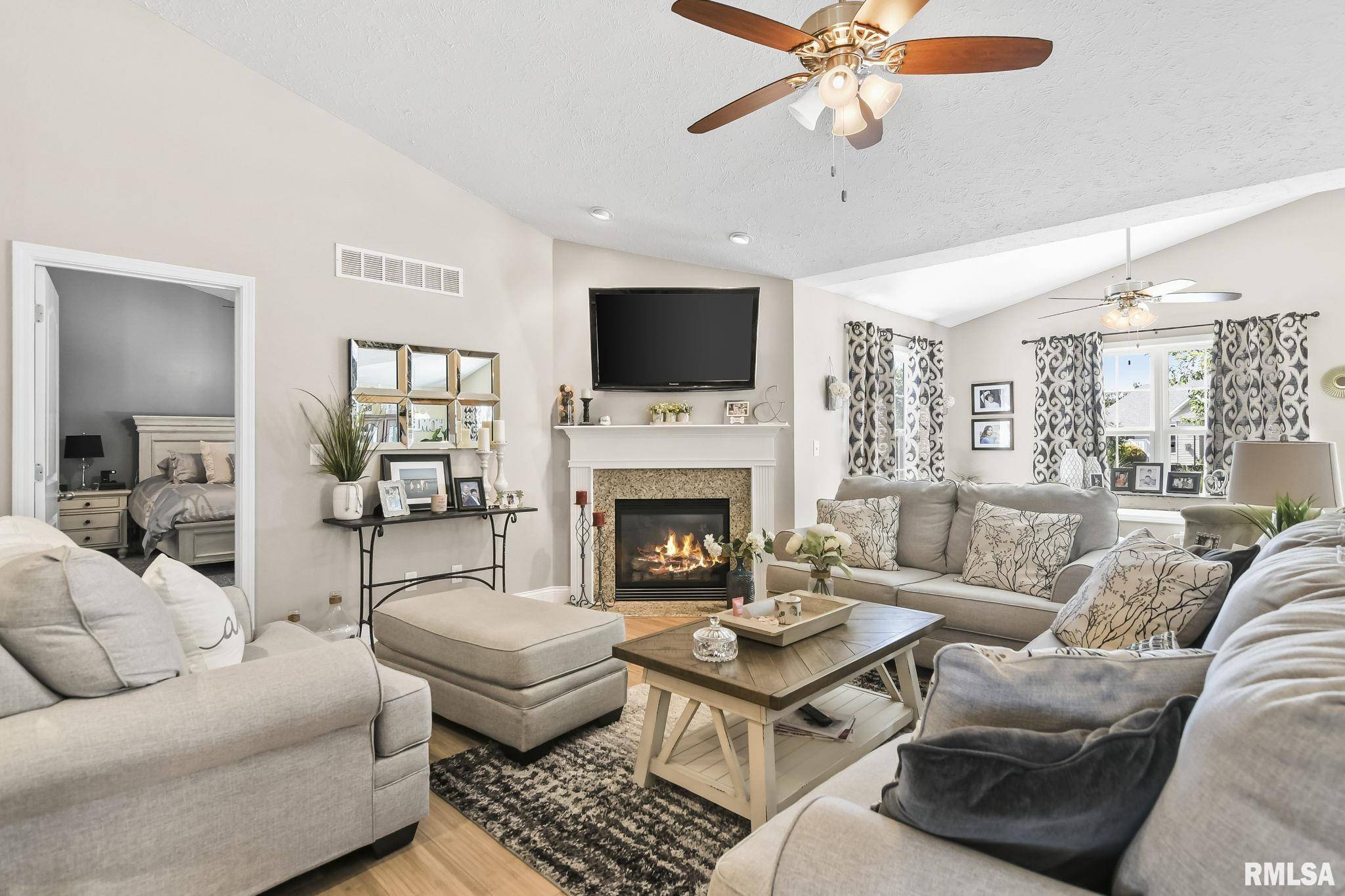 Sherman, IL 62684,1065 Harrow DR