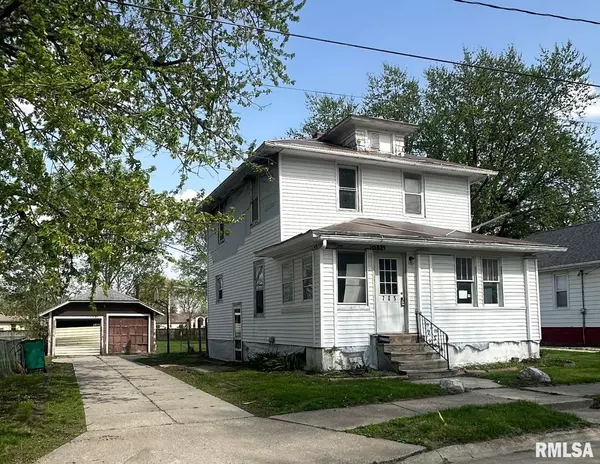 705 OLIVE ST, Galesburg, IL 61401