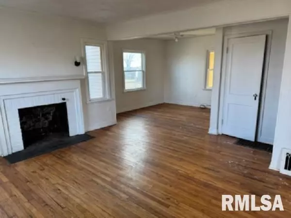 Alexander, IL 62601,603 E Old 36 HWY