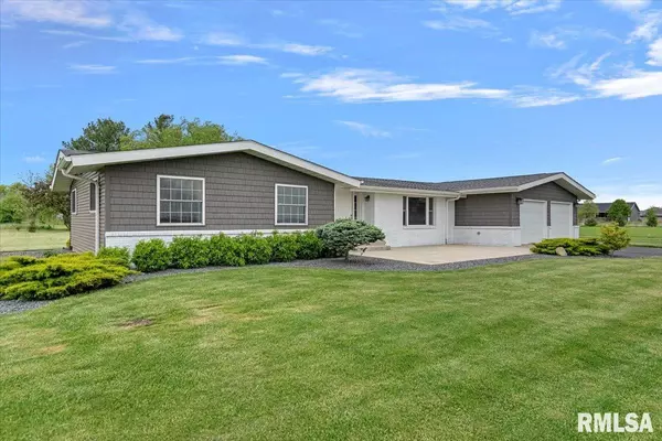 New Berlin, IL 62670,2493 Lenhart RD