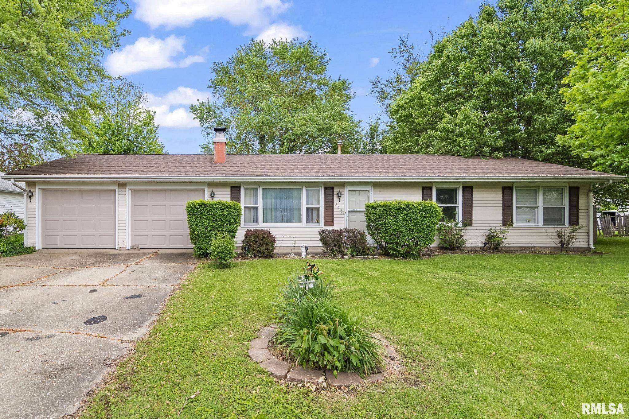 Edinburg, IL 62531,505 N Halford ST