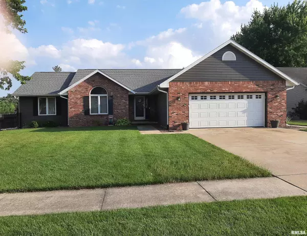 Riverton, IL 62561-8006,4 BROOK LN