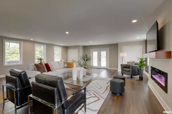 Quincy, IL 62305,1431 Hwy 104