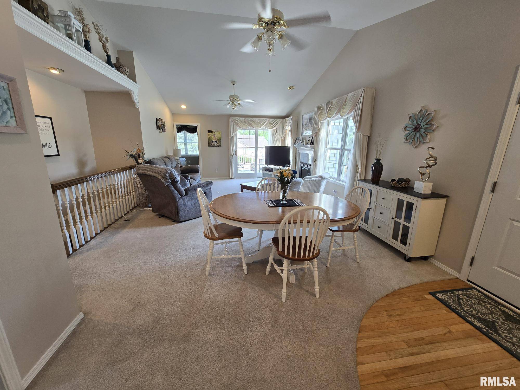 Quincy, IL 62305,2704 Kings Pointe NE #2704