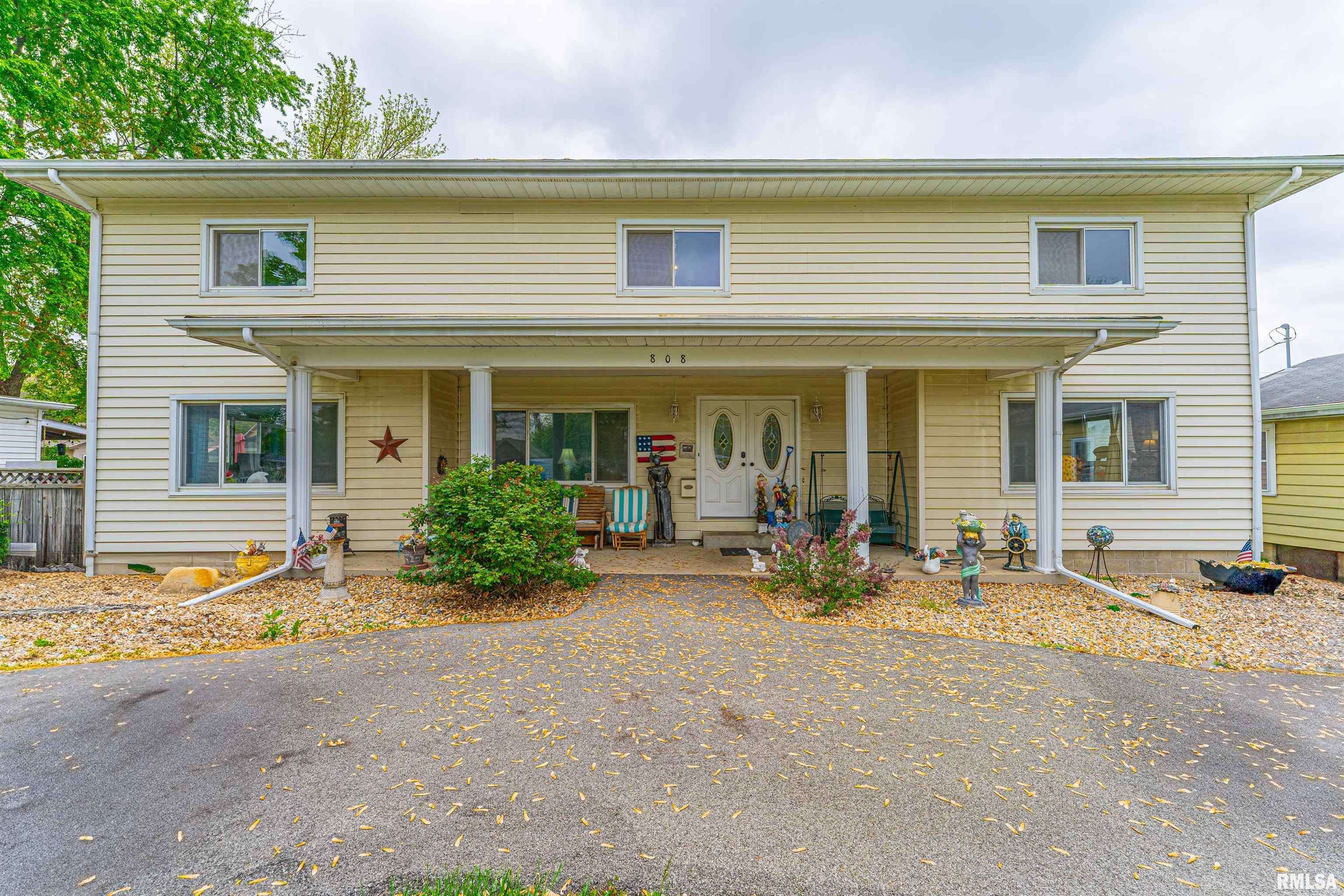808 4TH ST, Lincoln, IL 62656