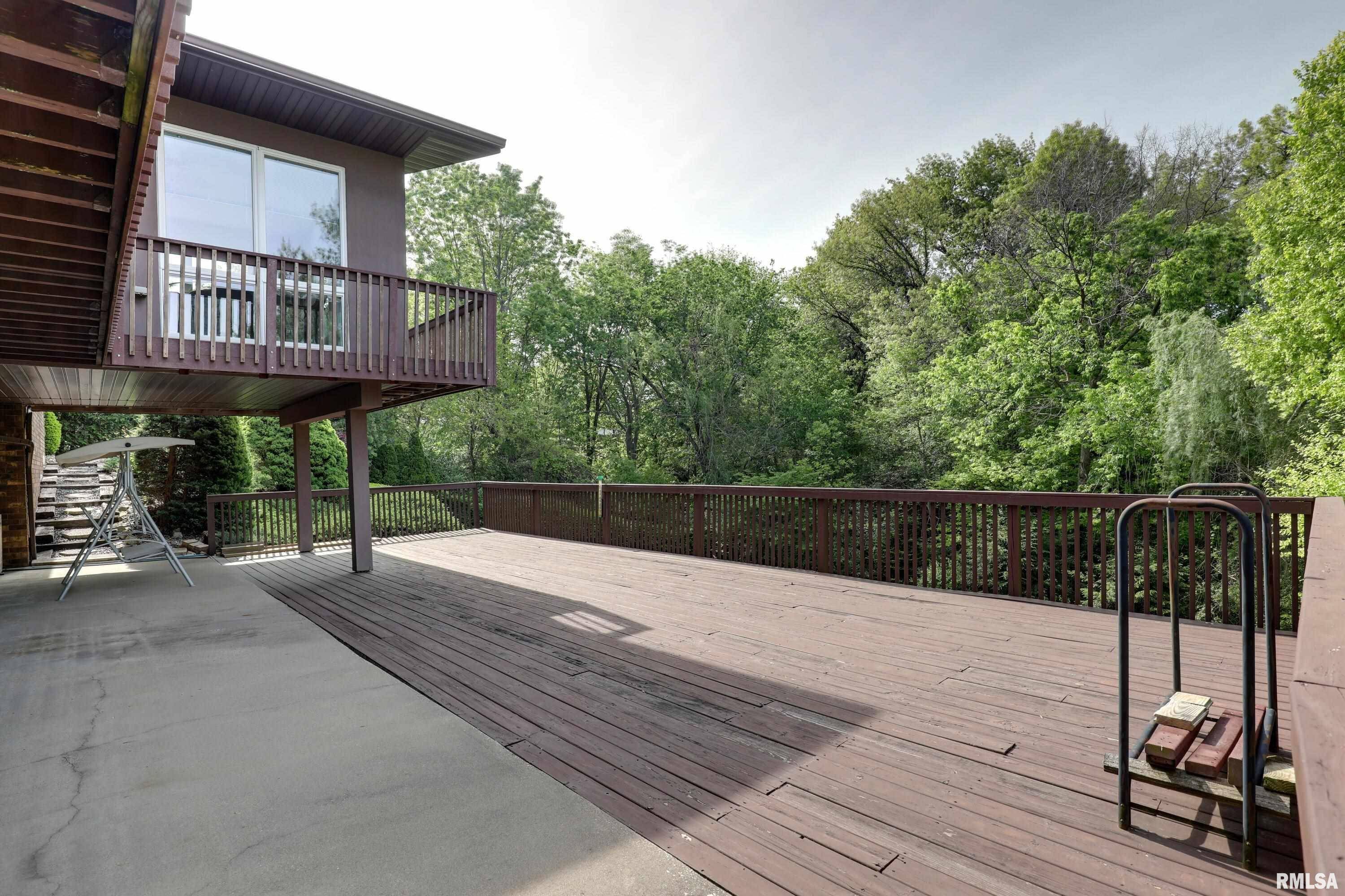 Quincy, IL 62305,432 W FAIRWAY DR