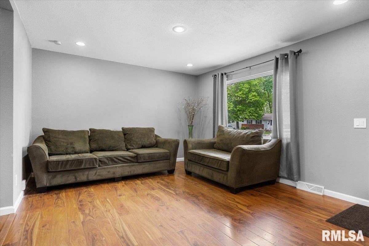 Springfield, IL 62702,2600 S Sandgate RD