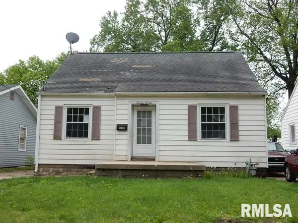 1320 E Stanford AVE, Springfield, IL 62703