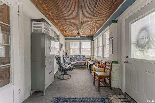 Atlanta, IL 61723,206 NW VINE ST