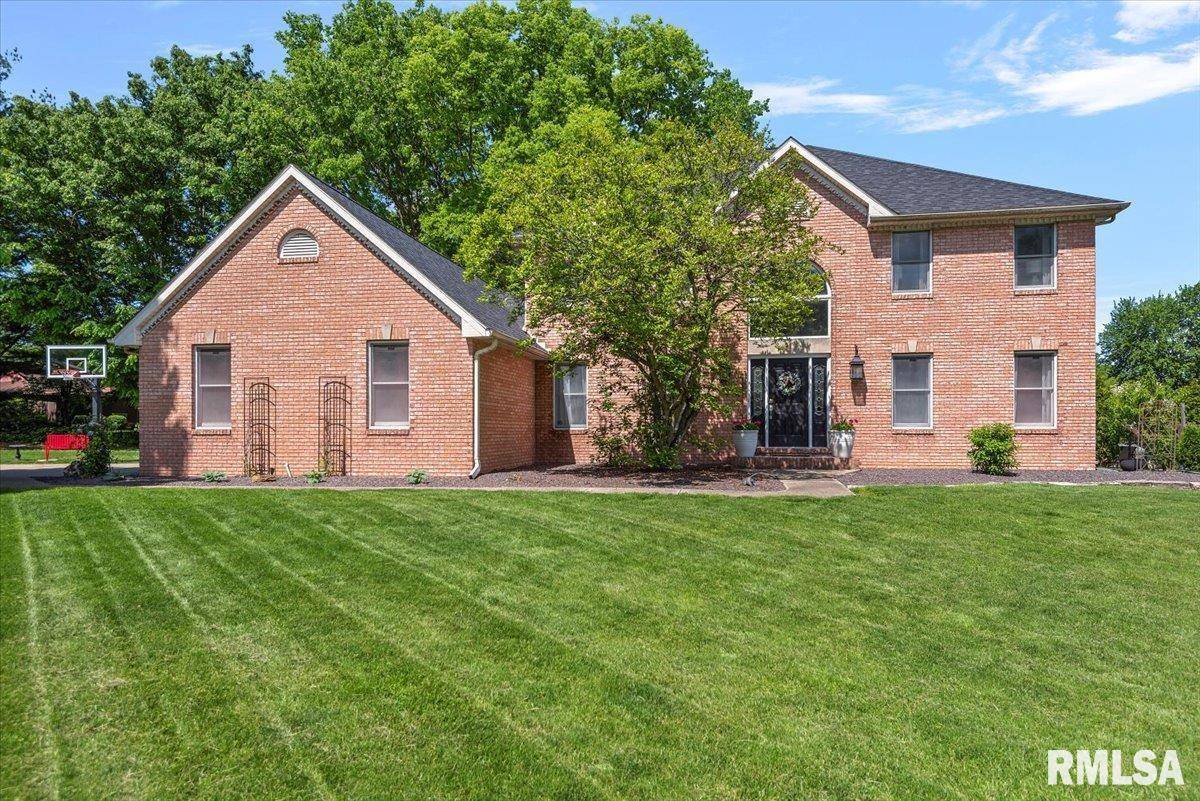 1405 Woods Farm LN, Springfield, IL 62704