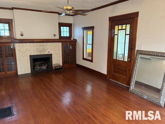 Springfield, IL 62704,1700 S DOUGLAS ST