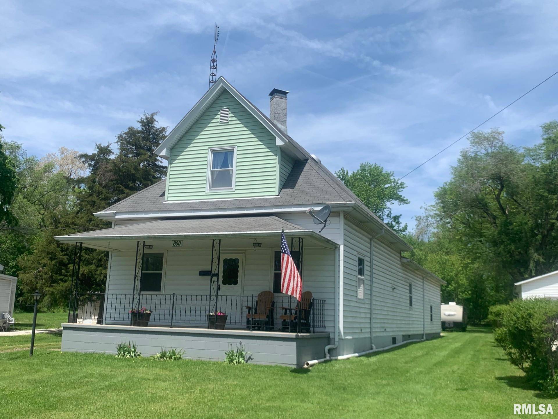 800 E COLLEGE AVE, Jacksonville, IL 62650
