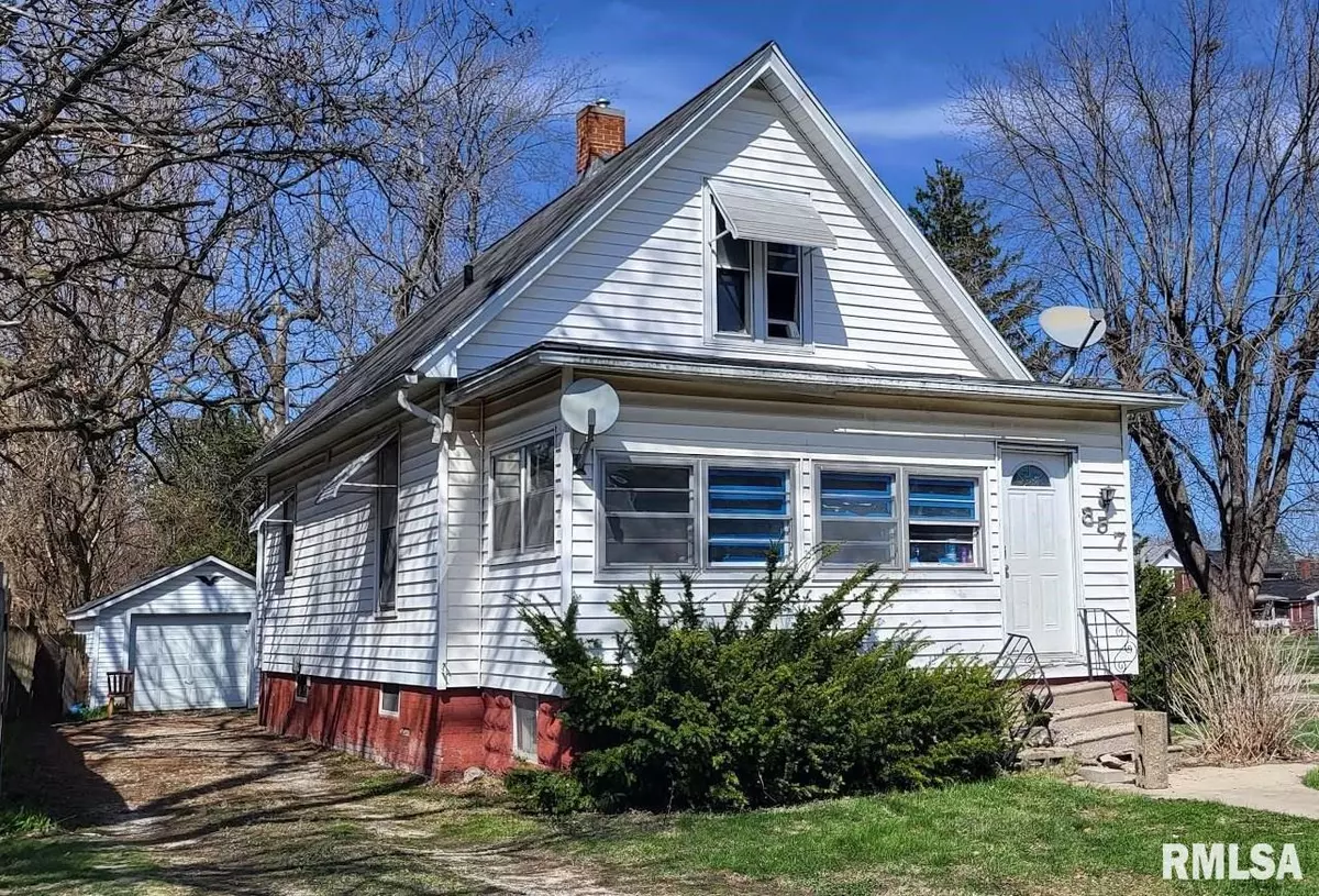 Galesburg, IL 61401,857 E KNOX ST