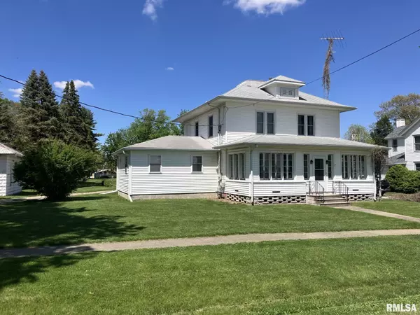 155 E GOSSETT ST,  Roseville,  IL 61473