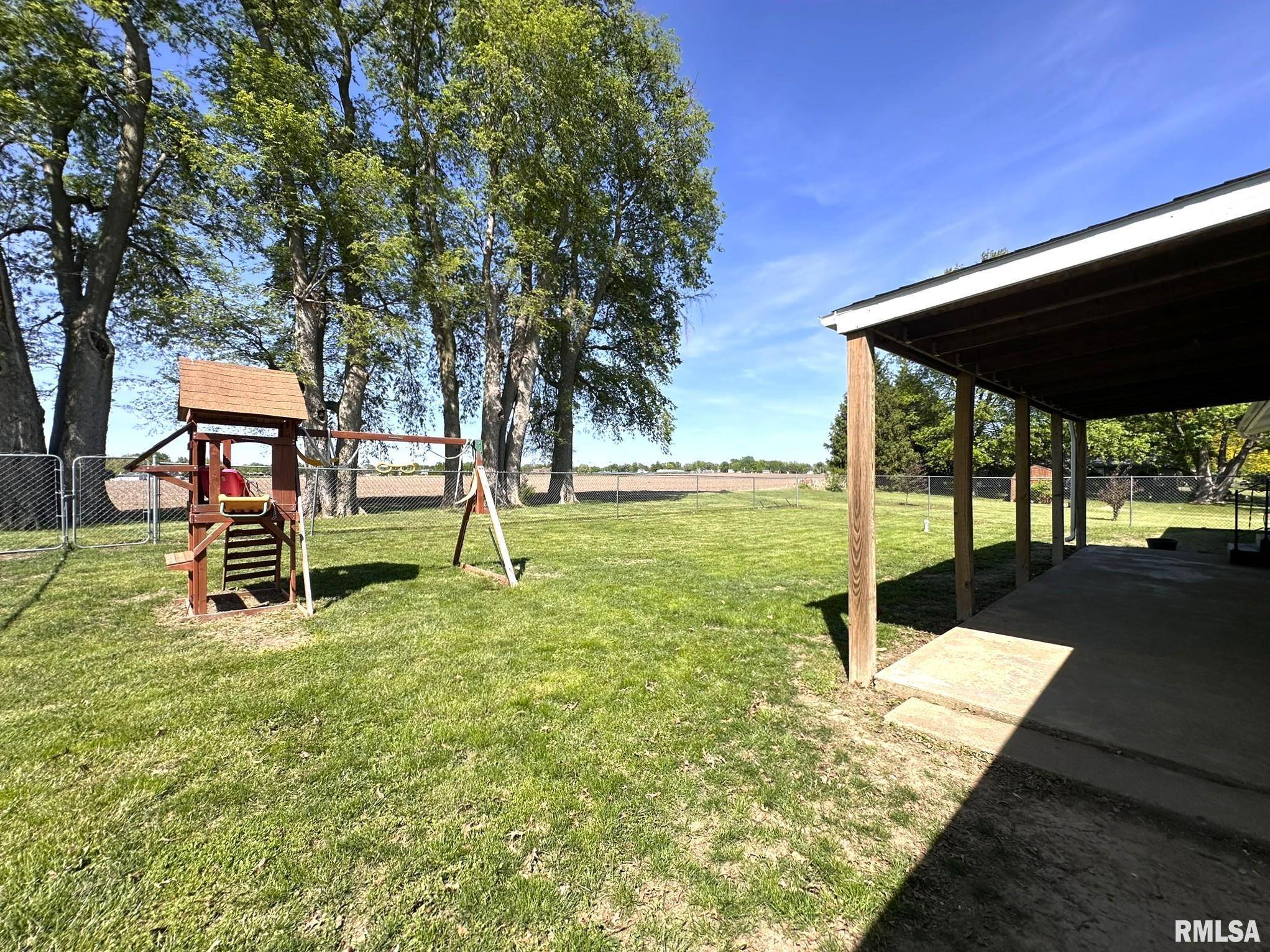 Abingdon, IL 61410,209 BROOKVIEW DR