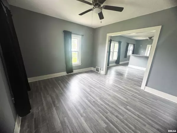 Springfield, IL 62702,1039 N FRANKLIN AVE