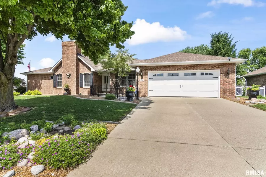 5021 Wildcat RUN, Springfield, IL 62711