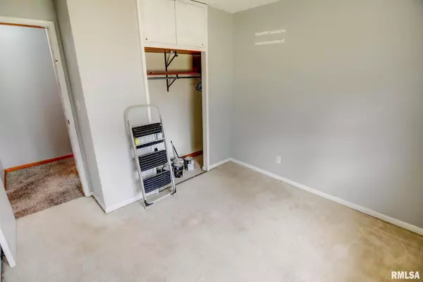 Assumption, IL 62510,206 W NORTH ST