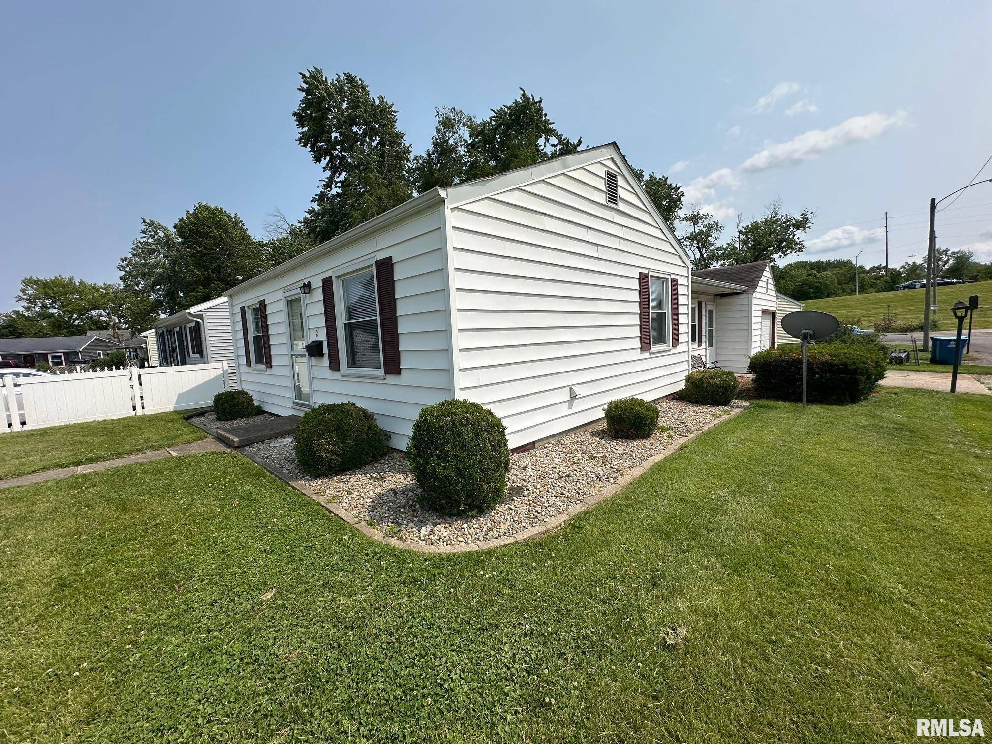 Springfield, IL 62703,2 Saint James CT