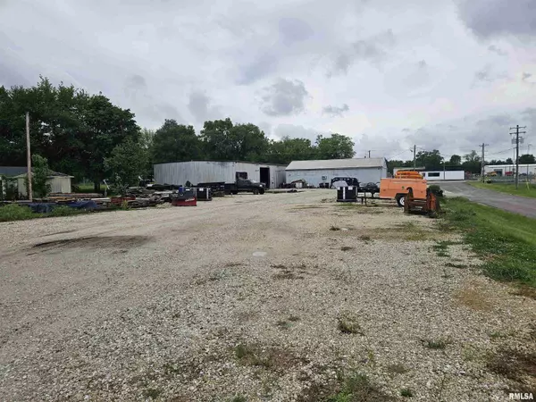 Galesburg, IL 61401,945 MONMOUTH BLVD
