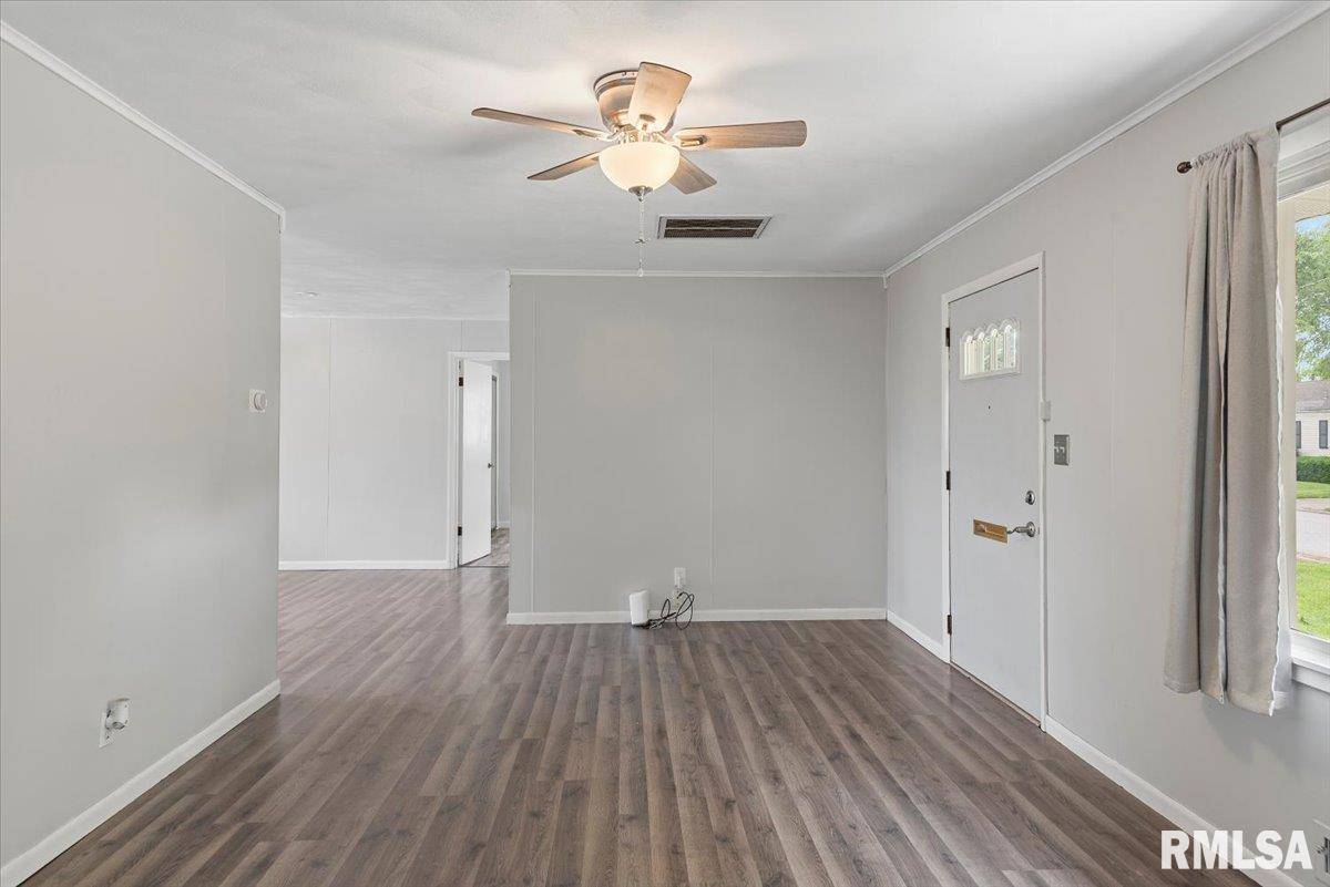 Springfield, IL 62702,8 MELODY LN