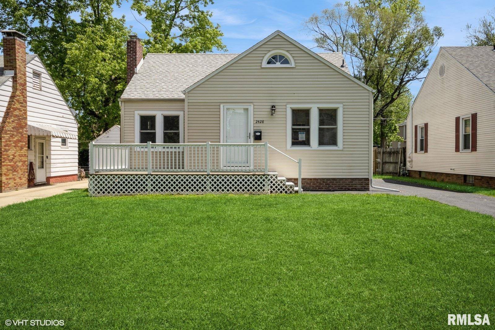2428 S 8TH ST, Springfield, IL 62703