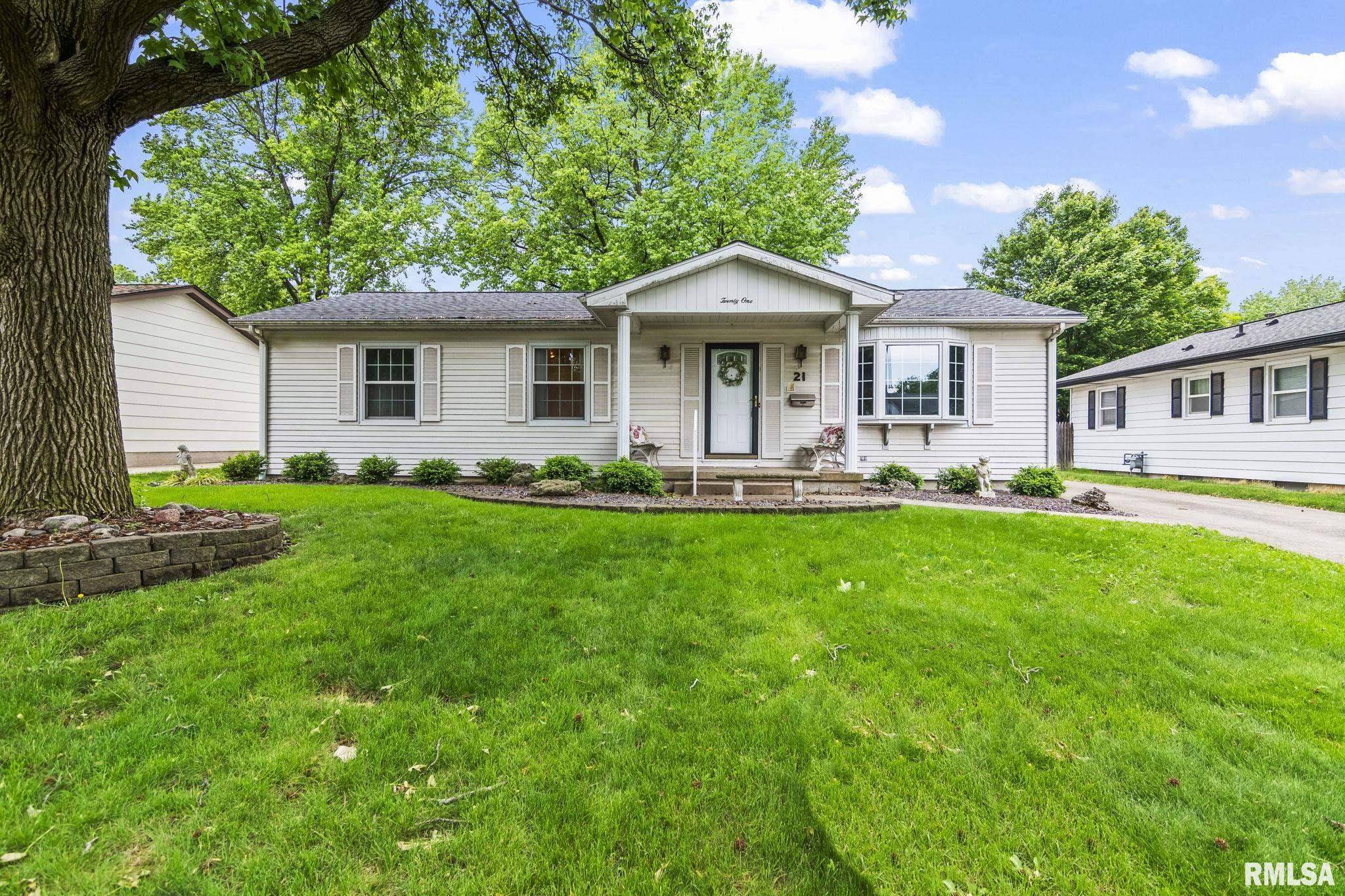 21 Foresters LN, Springfield, IL 62704