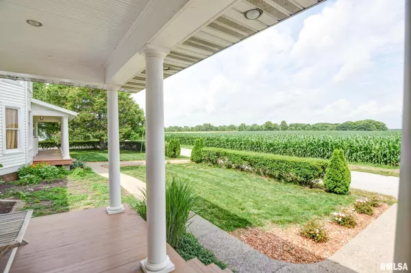 Taylorville, IL 62568,312 N HEDGE ST