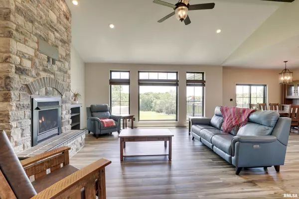 Quincy, IL 62305,4811 Bitter CT