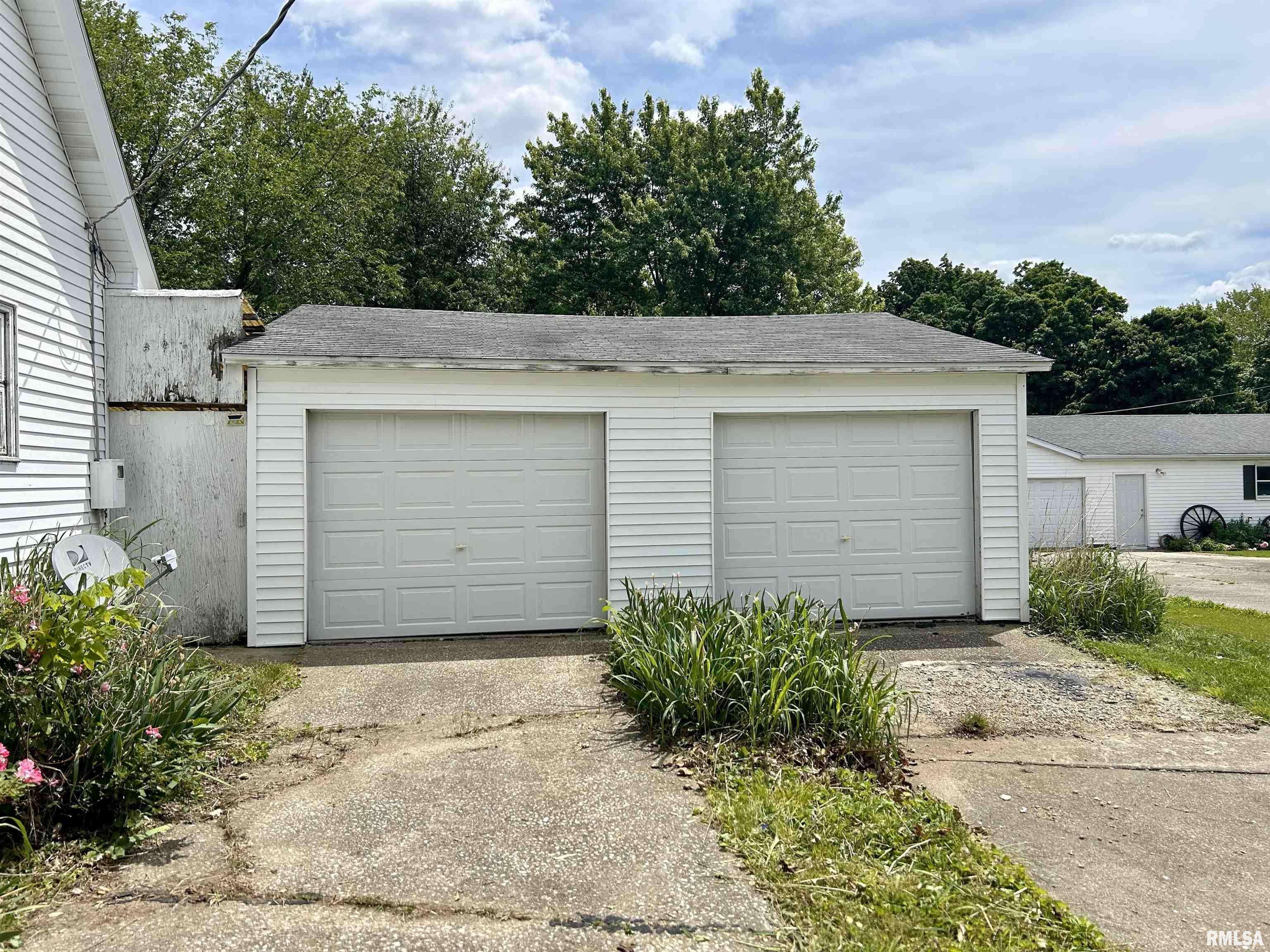 Waverly, IL 62692,450 S PEARL ST