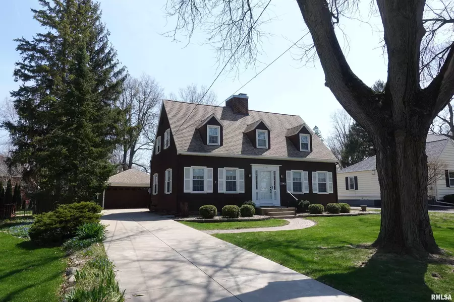 1591 N BROAD ST, Galesburg, IL 61401